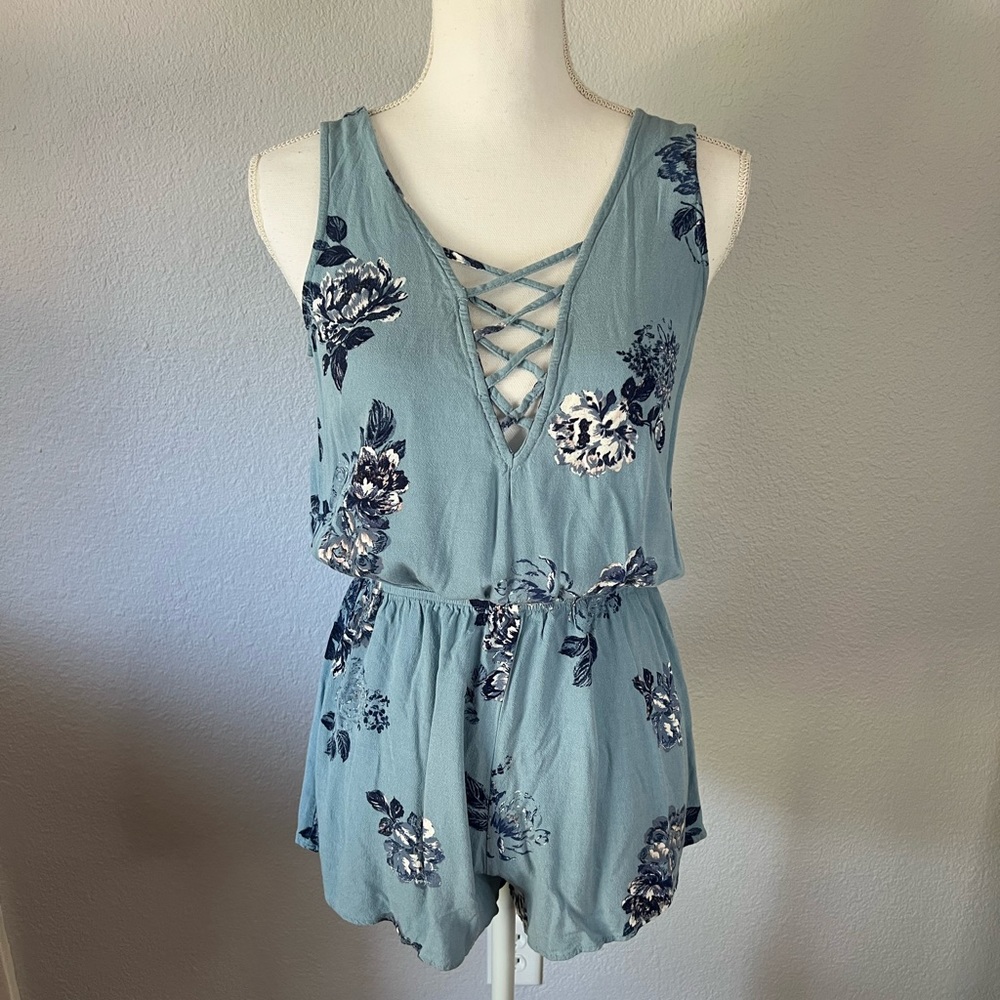 Kendall & Kylie Blue Floral Boho Indie Modern Sleeveless Romper